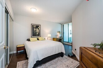 33065 Mill Lake Rd in Abbotsford, BC - Building Photo - Building Photo