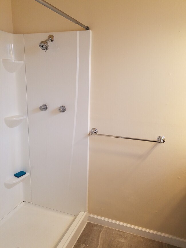 718 Schwerin St photo'