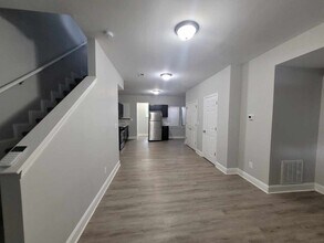 3914 Ridgewood Ave in Baltimore, MD - Building Photo - Building Photo