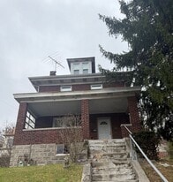 1661 Belasco Ave in Pittsburgh, PA - Building Photo