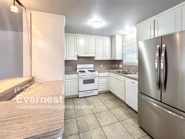 1605 Catherine Ct in Round Rock, TX - Building Photo - Building Photo