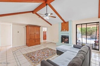 1777 Alan Shepard Ln in El Paso, TX - Building Photo - Building Photo