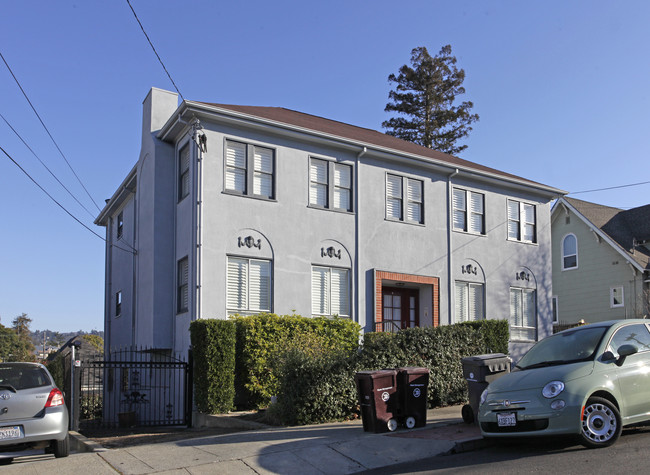 1450 Excelsior Ave in Oakland, CA - Building Photo - Building Photo