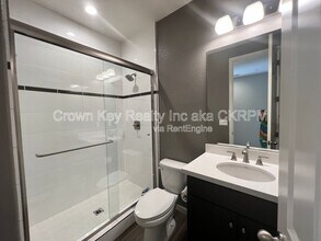 2254 Middlebury Dr in Lathrop, CA - Building Photo - Building Photo