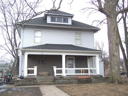 1221 N 6th St in Terre Haute, IN - Foto de edificio