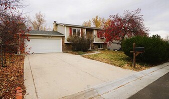 10529 Pierson Cir in Westminster, CO - Building Photo