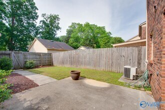 1008 Heatherwood Dr SE in Huntsville, AL - Foto de edificio - Building Photo