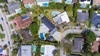 20100 NE 20th Ct in Miami, FL - Building Photo - Building Photo
