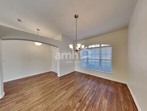 985 Hyannis Port Dr in Jacksonville, FL - Building Photo - Building Photo