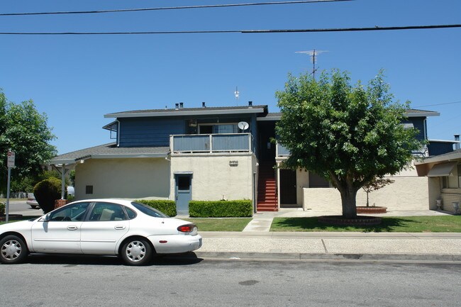 792 Concord Ave in San Jose, CA - Foto de edificio - Building Photo