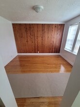 6948 S Crandon Ave-Unit -1S-6948 in Chicago, IL - Building Photo - Building Photo
