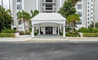 3350 N Key Dr in Ft. Myers, FL - Building Photo