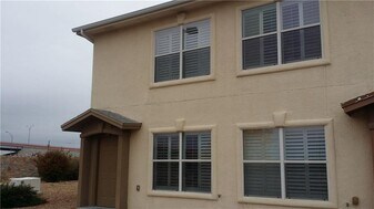 10021 Railroad Dr in El Paso, TX - Building Photo