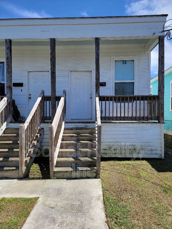 property at 4235 Hollygrove St