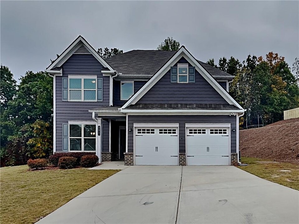 234 Ireland Ln in Dallas, GA - Building Photo