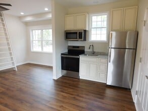 160 Alexander Wy S in Grantsboro, NC - Building Photo - Building Photo