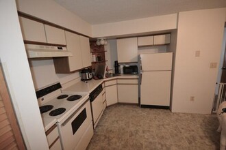 2590 Townhouse Dr SE in Christiansburg, VA - Foto de edificio - Building Photo