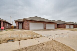 1308 Garden Gate Dr in Yukon, OK - Building Photo