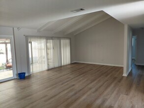927 Rutgers Ave in Chula Vista, CA - Building Photo - Building Photo