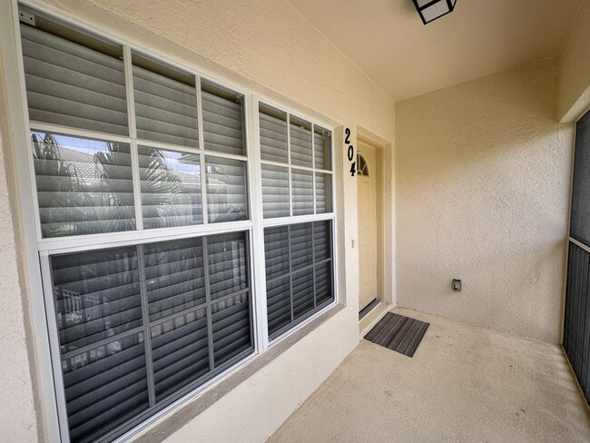 200 Mirabella Cir in Venice, FL - Building Photo - Building Photo