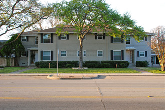 4133 Lovers Ln in Dallas, TX - Building Photo - Building Photo