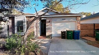 5606 Spring Watch in San Antonio, TX - Building Photo