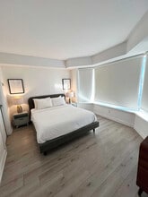 55 Avenue Rd, Unit SI ID1465889P in Toronto, ON - Building Photo - Building Photo