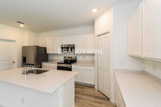 2893 Grand Finale St in Green Cove Springs, FL - Building Photo - Building Photo