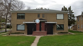 5707-5118 118 Ave NW in Edmonton, AB - Building Photo