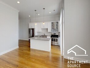 1241 W Jackson Blvd, Unit 2 in Chicago, IL - Building Photo - Building Photo