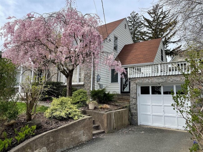 144 Piermont Ave in Nyack, NY - Building Photo - Building Photo