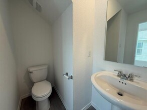196 Ammolite Ln in Maxwell, TX - Building Photo - Building Photo