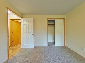 1266 SW Maple Tree Ct in Corvallis, OR - Building Photo - Building Photo