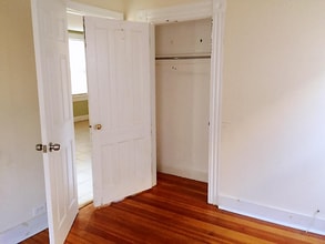 16 Jetland Pl in Bridgeport, CT - Building Photo - Building Photo