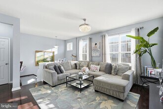 9052 Isabel Ln in Manassas Park, VA - Building Photo - Building Photo