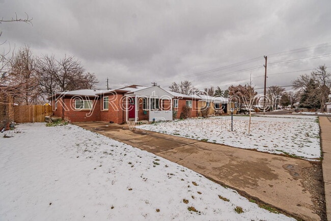 property at 1515 S Birch St