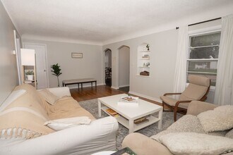 1905 44th Ave NE in Minneapolis, MN - Building Photo - Building Photo