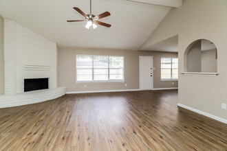 22203 Barrygate Cir in Spring, TX - Building Photo - Building Photo