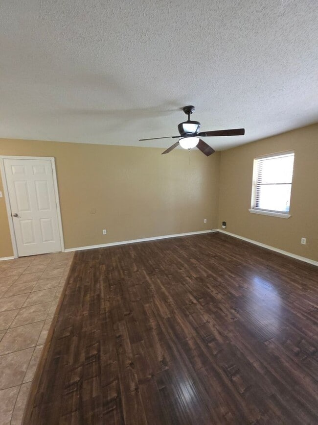 1207 S Ithaca Ave in Russellville, AR - Building Photo - Building Photo