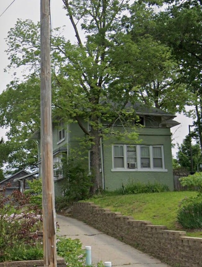 property at 109 E Stewart Rd