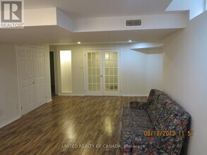 23 Bradgate Dr in Markham, ON - Building Photo - Building Photo