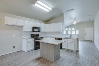 6503 91st St in Lubbock, TX - Building Photo - Building Photo