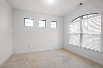 11367 Misty Ridge Dr in Roanoke, TX - Foto de edificio - Building Photo