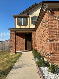 18900 Lady Bird Johnson St in Manor, TX - Foto de edificio - Building Photo