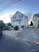 107 Ashland Ave in Newington, CT - Building Photo