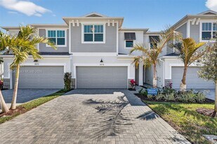 3574 NW Solange Ct in Jensen Beach, FL - Building Photo