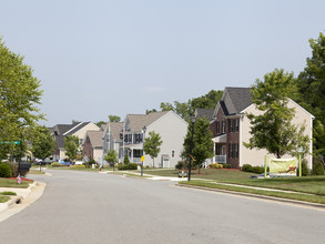 Walnut Creek Townhomes in High Point, NC - Foto de edificio - Building Photo