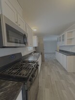 358 Parker Lake Dr in Oxford, MI - Building Photo