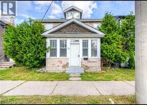 93 Water St S in Cambridge, ON - Building Photo