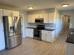 316 Homeview Dr in Brandenburg, KY - Building Photo - Building Photo